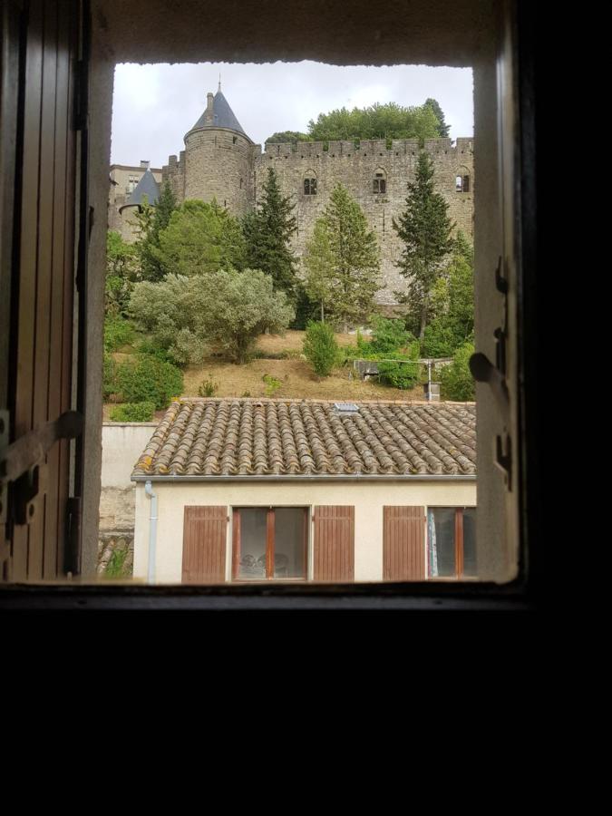 Montez Au Creneau, Face A La Cite Vue Sublime